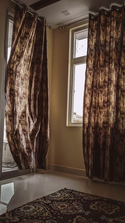 Simple Ways to Reduce Noise at Home
